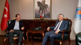 Zeydan Karalar'dan 'gerginlik' iddialarına net yanıt: Vahap Seçer bizim kardeşimizdir