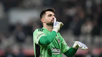 Beşiktaş kalesinde devrim: Ersin Destanoğlu efsaneler arasına adını yazdırdı