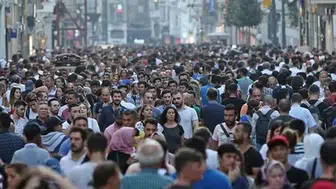 Siyaset arenasında ibreler değişiyor: Anketlerde dikkat çeken yükseliş