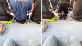 Cami avlusunda ilginç anlar: Secdeye giden polise sitemi sosyal medyayı ikiye böldü