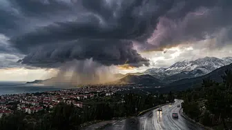 Meteoroloji'den 8 il için kırmızı alarm: Şiddetli yağış ve fırtına kapıda