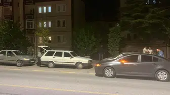 Şifa dağıtmaya gittikleri evde kabusu yaşadılar: Bıçaklı kardeşler sağlıkçıları rehin aldı