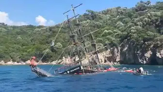 Marmaris’te kabus dolu anlar: 110 kişiyi taşıyan tur teknesi sulara gömüldü
