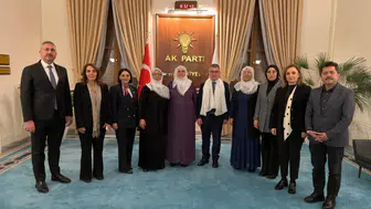 Meclis'te barış mesajı: Annelerden AKP'ye beyaz tülbentli ziyaret