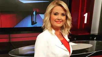 TRT ekranlarında duygusal anlar: Bir cümlelik ifade spikeri koltuğundan mı etti?