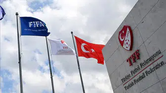 Futbol sahalarında devrim gibi karar: Pankart dönemi resmen kapandı