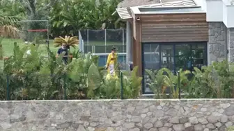 Ege'nin huzurlu sularında sezonu açtılar: Evcen ve Özçivit ailesinin Gümüşlük keyfi