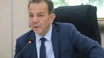 Tanju Özcan CHP üyeliğinden istifa ettiğini açıkladı