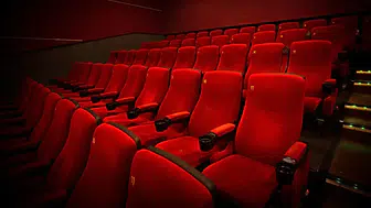 Paris aşırı sıcaklara karşı film gösterimlerini çözüm olarak kullanıyor