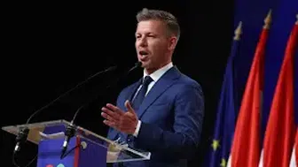 Macaristan parlamentosunda maaş kesintisi kararı alındı