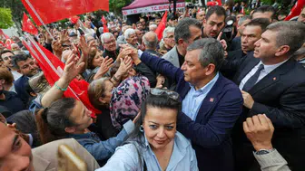 Siyasette yeni oluşum tartışmaları ve CHP ekseni