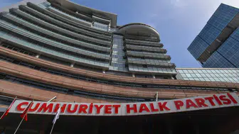 CHP yönetiminde kriz derinleşiyor yeni ihraçlar kapıda