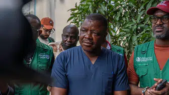 Ebola ile mücadele eden hemşirenin yaşam mücadelesi ve sonrası