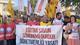 Özel sektör öğretmenlerinden taban maaş ve güvence ısrarı