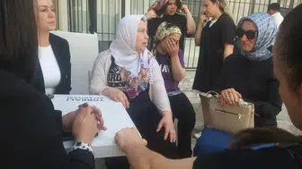 Ağrı'da görevli öğretmenin şüpheli ölümü sonrası cenazede gerginlik