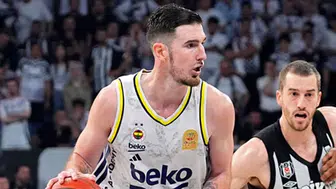 Nando de Colo parkelere veda ederek yeni rotasını çizdi