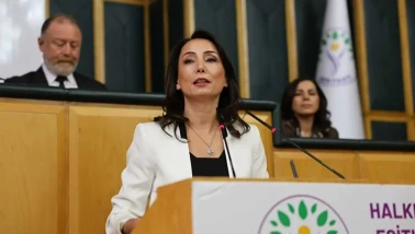 DEM Parti'nin Zirvesindeki Kadın! Tülay Hatimoğulları Kimdir, Evli Mi? Kaç Yaşında?