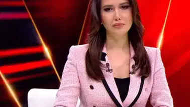 Show TV Ana Haber Spikeri Hande Bayraktar: Yaşı, Kökeni ve Kariyerine Dair Her Şey!
