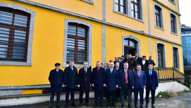 Trabzon’da Yavuz Selim İlkokulu Gençlik Kütüphanesine Dönüşüyor