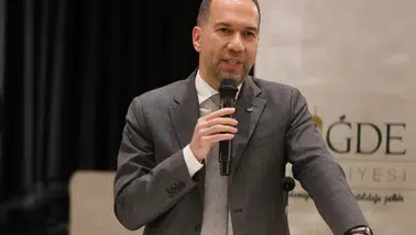 Başkan Özdemir, Hukuk Alanındaki Uzmanlarla Bir Araya Geldi