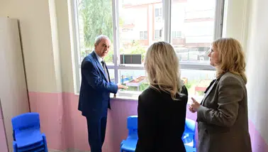 Kocagöz, Günde Dört Okulda Öğrencilerle Buluştu!