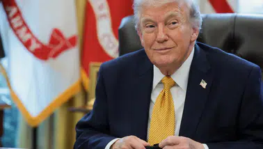 SON DAKİKA: Trump'tan beklenmedik hamle! İran'ın talepleri doğrultusunda geri adım attı!