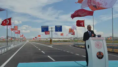Karaman’da dev ulaşım hamlesi: Şehir trafiğine nefes aldıracak çevre yolu hizmete girdi