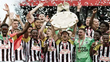 Tarihi hasret dindi: LASK Linz Avusturya'da zirvenin yeni sahibi oldu
