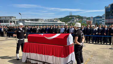 Gebze Adliyesinde hüzünlü veda Savcı Ayhan Uyumaz son yolculuğuna uğurlandı