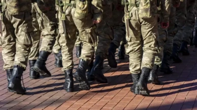 Zorunlu Askerlik Bitiyor mu? 1-2 Ay Askerlik Mümkün mü?