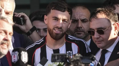 Tribünler Doldu Taştı! Kökçü’nün Beşiktaş İmzasına Kaç Bin Taraftar Tanıklık Etti?