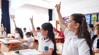 2 Ocak 2026 Tatil mi? Cuma Okullar Var mı, Yılbaşı Tatili Uzatıldı mı, Hafta Sonu ile Birleşiyor mu?