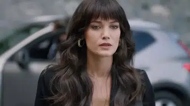 Pınar Deniz: Yaşı, Kökeni ve Burcu Nedir? Kıvanç Tatlıtuğ ile Yeni Bir Proje İçin Mi Bir Araya Geliyor?