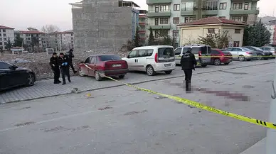 Sokak ortasında bıçaklı kavga, yaralılar var