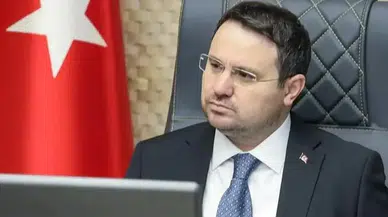 Akın Gürlek: Kimdir ve Nerelidir?