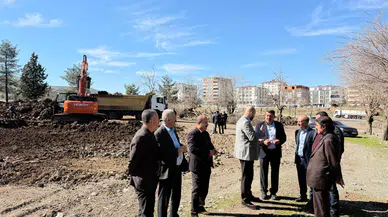 Alparslan Karabulut, Beşiri'de hizmet odaklı projeleriyle halkın takdirini kazanıyor.
