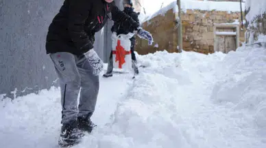 Bayburt'ta Kar Yağışı Nedeniyle Eğitime Ara Verildi!