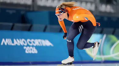 Jutta Leerdam, 2026 Milano-Cortina Kış Olimpiyatları'nda Kadınlar 1000 metre yarışında altın madalyaya uzanarak rekor kırdı!