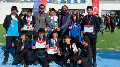 Van’da Okul Sporlarında Büyük Başarı: 5 Ayrı İl Derecesi