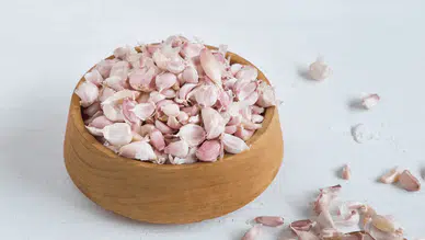 Boş Mideye Sarımsak: Fayda mı Zehir mi? Gece Tüketimi Olay Oldu