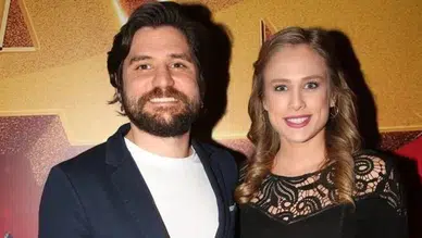 Takipçilerini ters köşe yaptılar! Ayrılık beklenirken bebek haberi geldi