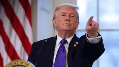 Trump’tan Grönland krizi hamlesi: Avrupa ülkelerine gümrük vergisi kararı