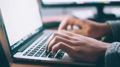 İş dünyasında yeni dönem: Parmak izi ve yüz tanıma ile mesai takibine yasak geldi