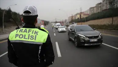 İstanbul trafiğinde triatlon düzenlemesi