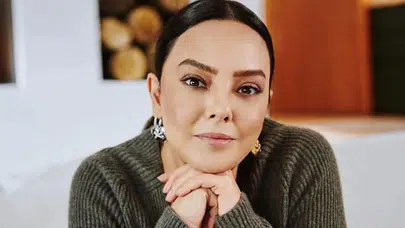 Ebru Gündeş Evli mi, Boşandı mı? Eşi, Çocuğu ve Evlilikleri Hakkında Tüm Bilgiler