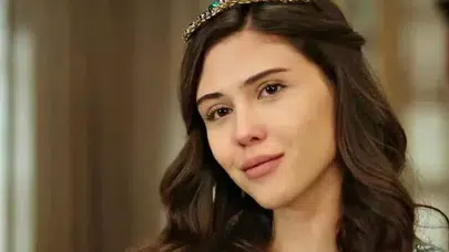 Dilara Aksüyek Kimdir? Ekranların Dikkat Çeken İsmi Yeni Dizisiyle Gündemde