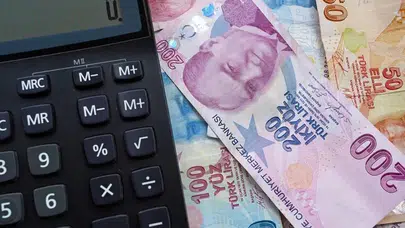 En Düşük Memur Maaşı 2025 Temmuz Zammı Sonrası Kaç Lira Oldu ve 2026 Ocak’ta Hedeflenen Rakam Ne?