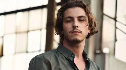 Boran Kuzum kimdir, hangi dizide oynayacak, aslen nereli, kaç yaşında? Hollywooda uzanan kariyeri yolculuğu