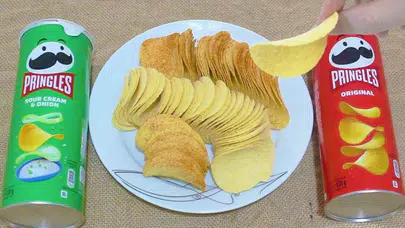 Pringles Türkiye’de geri döndü ama fiyatı dudak uçuklattı