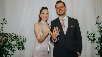 19 Yıl sonra yeniden kavuşma: Ezgi Şenler ve Ömer Gürgen Boğaz'da evlendi